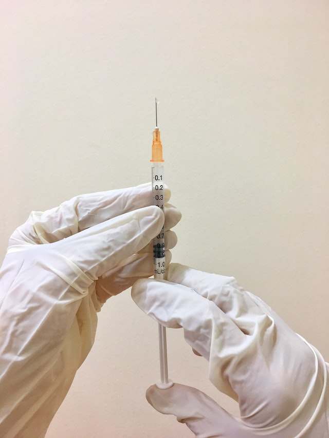 shots of parvo vaccine